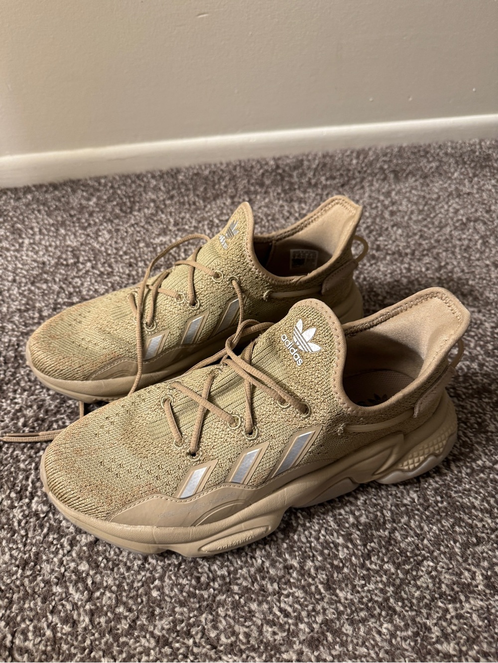 Adidas Ozweego knit men’s size 8